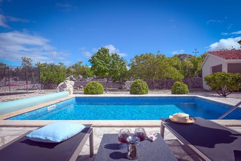 Natural landscape, Pool view, Swimming pool, sunbed