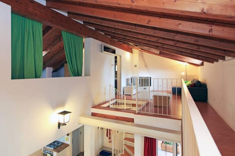 TV and multimedia, Living room, Photo of the whole room, Decorative detail, Seating area, Area and facilities