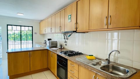 Coffee/tea facilities, Kitchen or kitchenette, dishwasher, minibar, pet friendly, stove, toaster