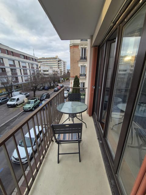 Appart à Maisons Alfort en plein centre ville à 5 min de la Gare Rer Apartment in Créteil