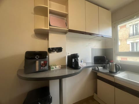 Appart à Maisons Alfort en plein centre ville à 5 min de la Gare Rer Apartment in Créteil