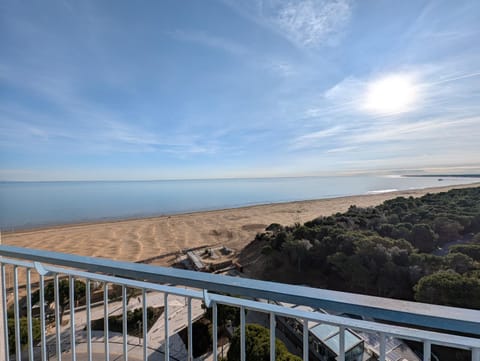 Day, Natural landscape, View (from property/room), Balcony/Terrace, Beach, Sea view