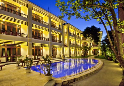 Pool view, Swimming pool