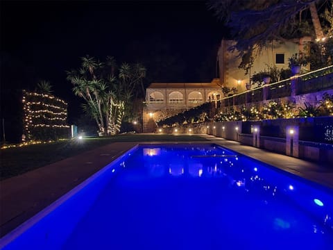 Villa Tommaso Maruggi, Sicilia, con Jacuzzi e piscina privata Chalet in Alcamo