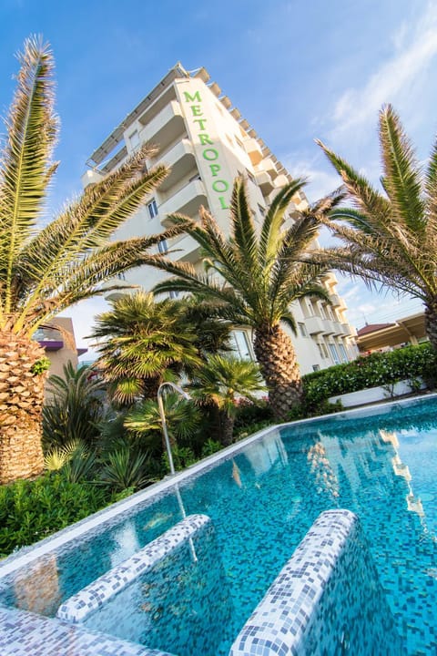 Facade/entrance, Bird's eye view, Swimming pool