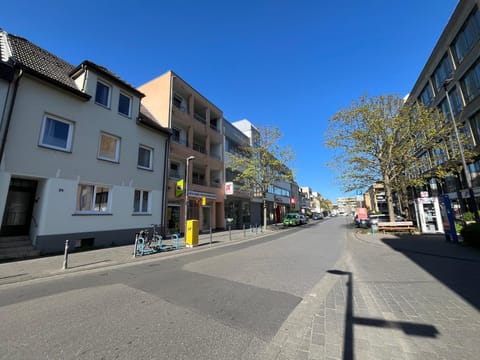 Property building, Neighbourhood, City view, Street view, Location