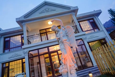Property building, Balcony/Terrace