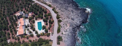 Off site, Day, Natural landscape, Bird's eye view, Summer, Garden, Balcony/Terrace, Beach, Beach, On site, Garden view, Pool view, Sea view, Swimming pool, Sports