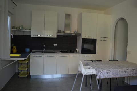 Property building, Photo of the whole room