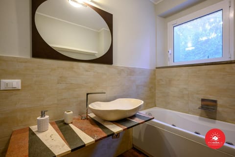 Bathroom, Bath