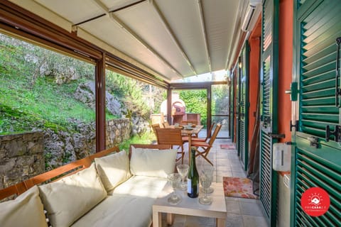 Patio, Dining area