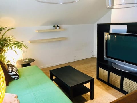 Apartment Saclay 2 near HEC, Versailles Apartment in Île-de-France