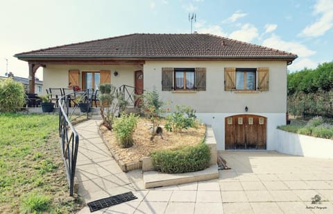 Property building, Garden, Garden view