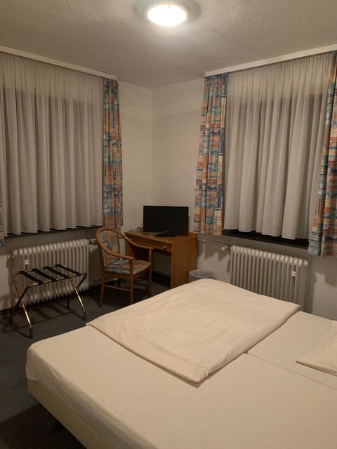 Waldhotel Hensel's Felsenkeller Hotel in Offenbach