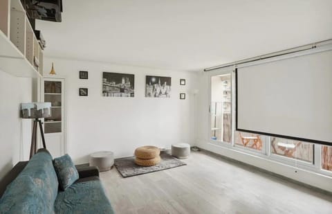 TV and multimedia, Seating area