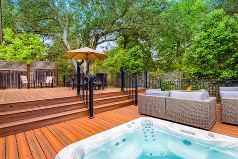 Patio, Hot Tub, View (from property/room), Seating area, Garden view, Sunset, fireplace