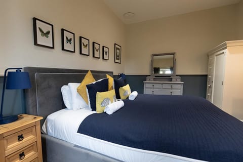 Bed, Bedroom, wardrobe