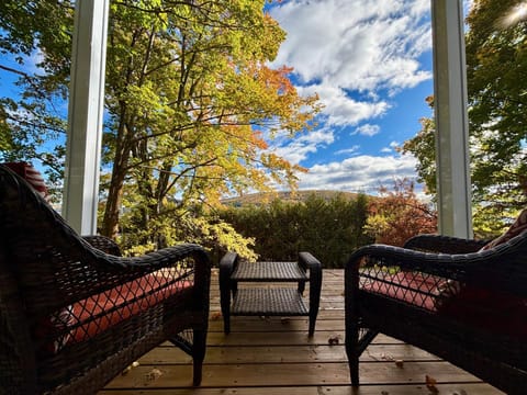 Patio, Spring, Day, Natural landscape, View (from property/room), Balcony/Terrace, Seating area