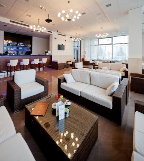 Lounge or bar