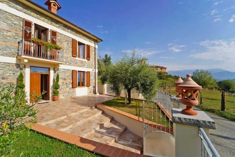 Property building, Balcony/Terrace