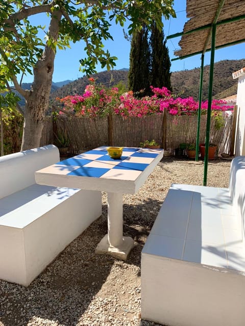 Casa Isabel - La Almona Chica Country House in Valle del Guadalhorce