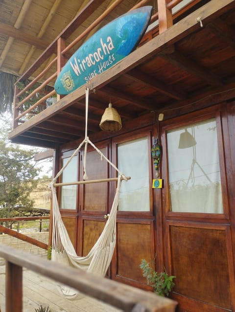 Wiracocha Hostal Máncora - Surf Camp Chambre d’hôte in Mancora District