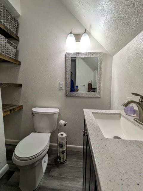 Sunny and Charming Room in the Heart of Grand Junction House in Grand Junction