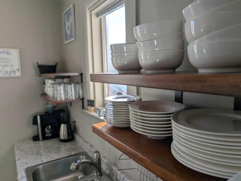 Sunny and Charming Room in the Heart of Grand Junction House in Grand Junction