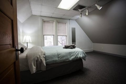 Sunny and Charming Room in the Heart of Grand Junction House in Grand Junction