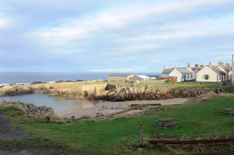 Findochty Beach house - Private Garden-BeachFront House in Findochty