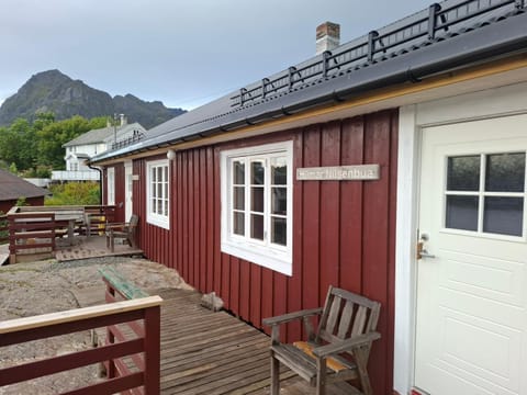 Lofoten Resort og rorbuer Nature lodge in Lofoten