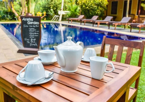 Day, Coffee/tea facilities, Pool view, Swimming pool, Swimming pool, Drinks, sunbed