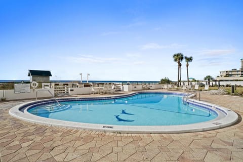Emerald Towers by Panhandle Getaways Apartment in Destin