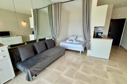 Lovely studio in Marina Baie des Anges Apartment in Villeneuve-Loubet