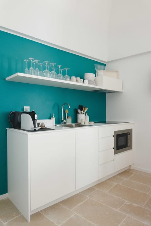 Coffee/tea facilities, Kitchen or kitchenette