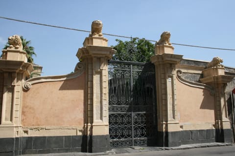Villa dei leoni House in Acireale