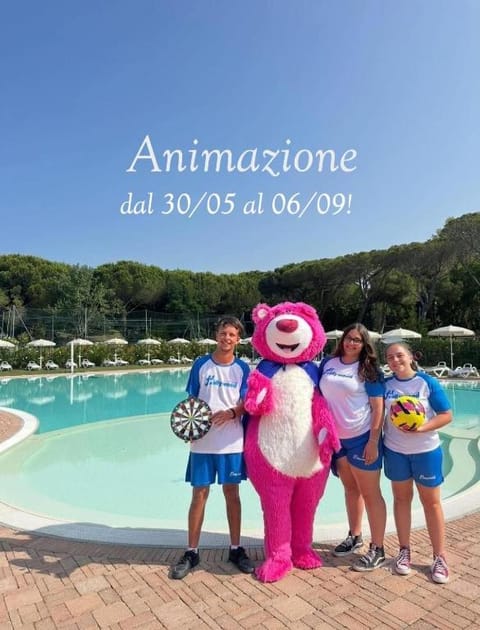 Evening entertainment, Pool view, Swimming pool, children