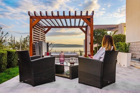 Garden, Spa and wellness centre/facilities, Seating area