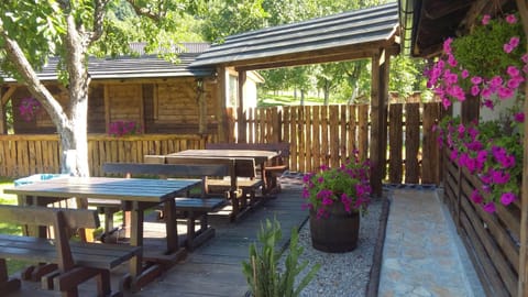 Patio, Seating area