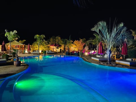 Restaurant/places to eat, Day, Night, Pool view, Pool view, Swimming pool, Swimming pool, Swimming pool, sunbed