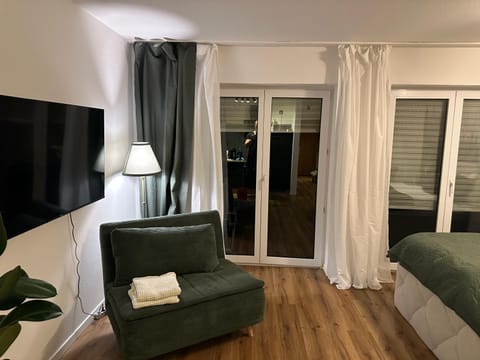 Fächerlofts Black Forest Terrasse 40qm Studio WLAN - Messe Karlsruhe Apartment in Karlsruhe