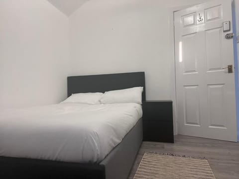 Bliss Room Vacation rental in Bury