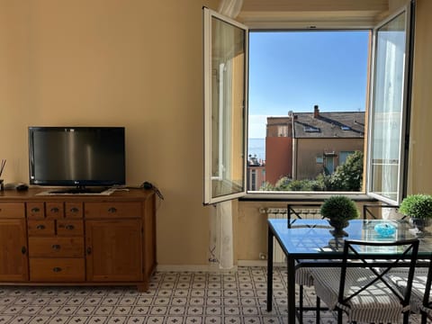 Communal lounge/ TV room, TV and multimedia