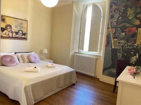 Bed, Bedroom, City view, City view, wardrobe