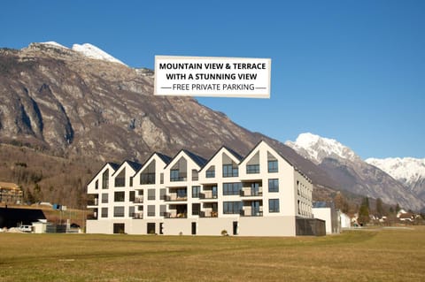 Property building, Day, Natural landscape, Mountain view, Street view