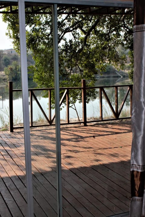 Balcony/Terrace, River view