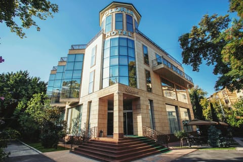 Property building, Facade/entrance