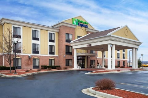 Holiday Inn Express and Suites Martinsville Bloomington Area Hotel in Indiana