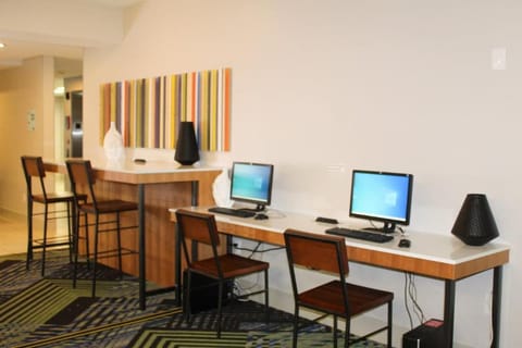 Holiday Inn Express and Suites Martinsville Bloomington Area Hotel in Indiana