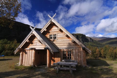 Patio, Facade/entrance, Decorative detail, Mountain view